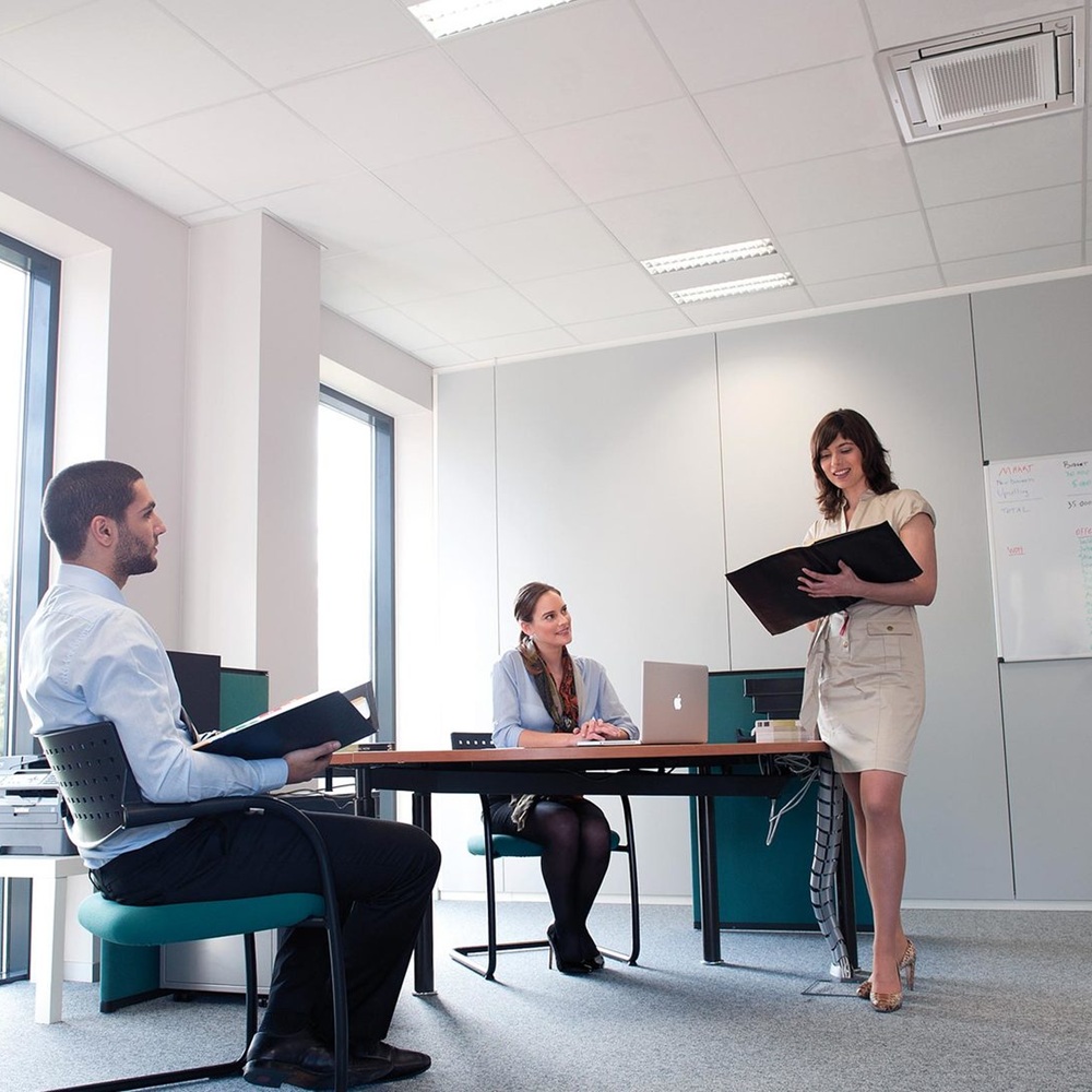 Инверторный кассетный кондиционер (сплит-система) Daikin FFA60A9 / RXM60A