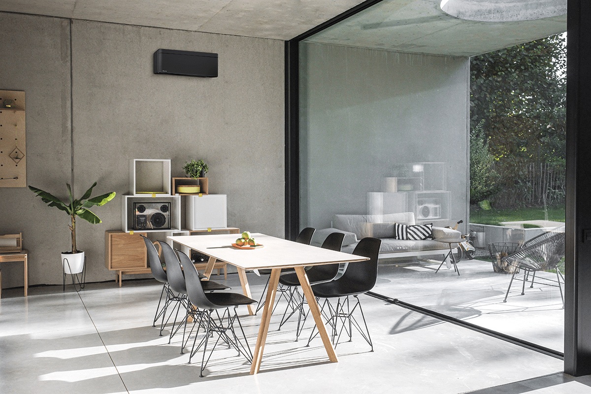 Инверторный настенный кондиционер (сплит-система) Daikin FTXA42BB / RXA42B8